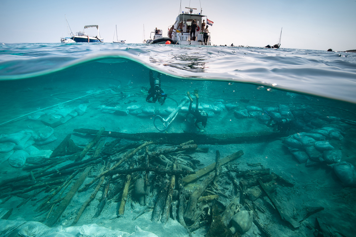 Antički brodolom u uvali Paržine
