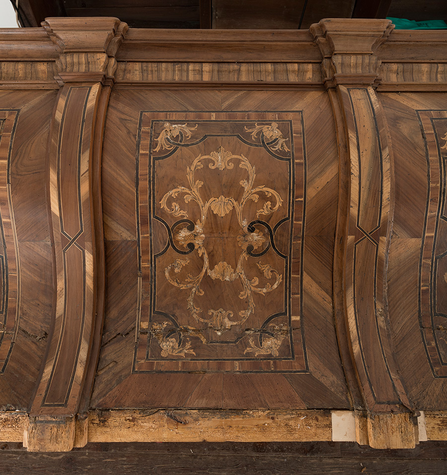 Početak konzervatorsko-restauratorskih radova na korskoj klupi iz crkve Navještenja Blažene Djevice Marije u Klanjcu