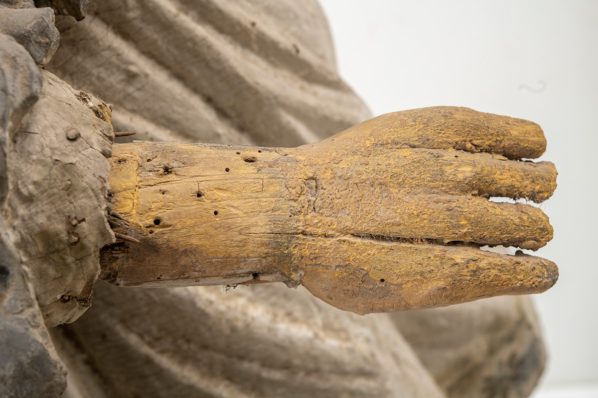 Konzervatorsko-restauratorski radovi na skulpturi sv. Ivana Nepomuka iz franjevačkog samostana i crkve Presvetog Trojstva u Slavonskom Brodu