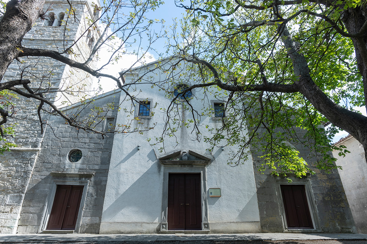 Roč, župna crkva sv. Bartola – štukatura i zidne slike