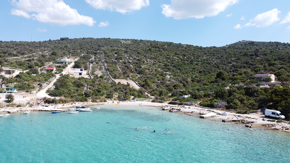 Rekognosciranje i podvodno arheološko istraživanje podmorja uvale Stari Trogir