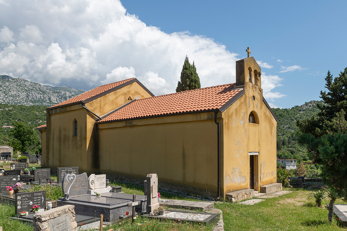Crkva sv. Nikole na jablanskome groblju