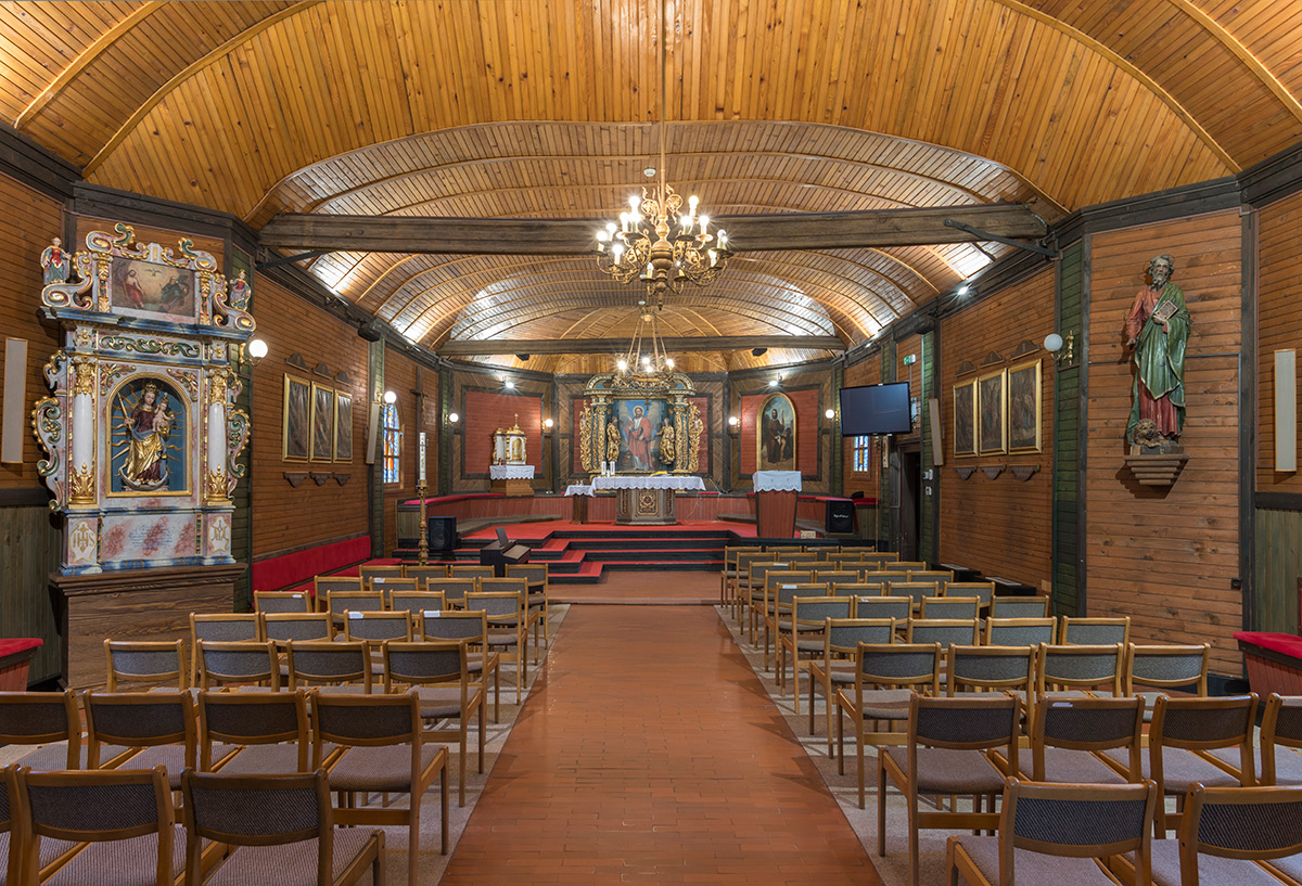 Oltar Sv. Trojstva iz župne crkve sv. Marka evanđelista u Zagrebu